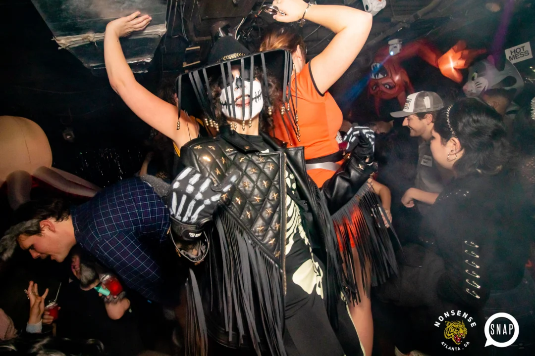 Hot Mess Halloween 2022 📸: @nonsenseatl
