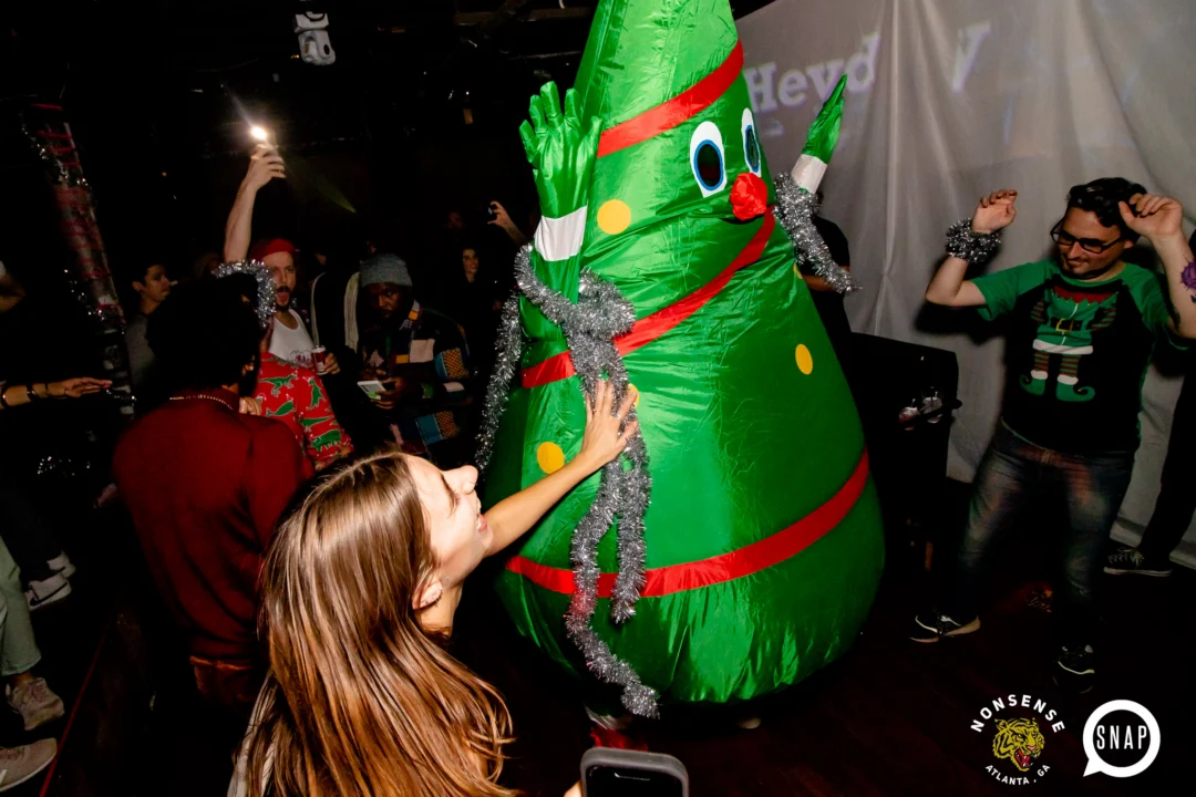 Heyday 80s Party - First Saturday of every month @ The Basement - Kimber is the DJ - Photo: Darcy for Oh Snap Kid