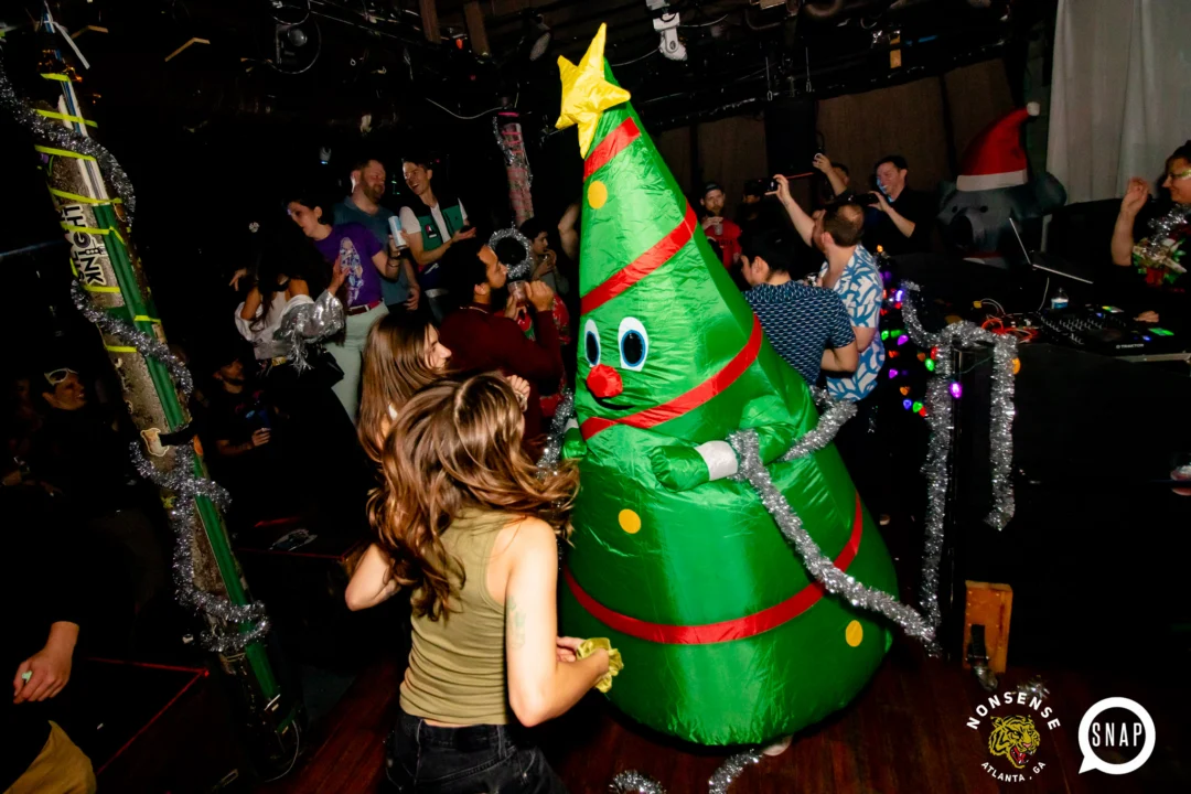 Heyday 80s Party - First Saturday of every month @ The Basement - Kimber is the DJ - Photo: Darcy for Oh Snap Kid