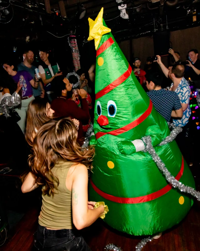 Heyday 80s Party - First Saturday of every month @ The Basement - Kimber is the DJ - Photo: Darcy for Oh Snap Kid