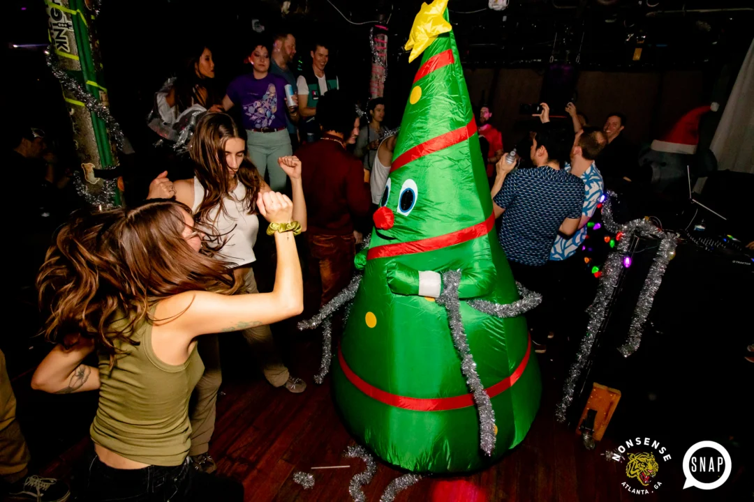 Heyday 80s Party - First Saturday of every month @ The Basement - Kimber is the DJ - Photo: Darcy for Oh Snap Kid