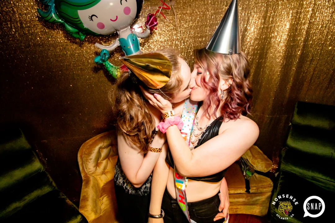 Hot Mess dance pop party - April 2023 - third Friday of every month at The Basement - Kimber is the DJ - Pics: Darcy for Oh Snap Kid