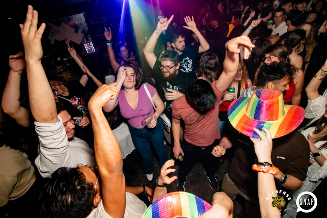 Hot Mess dance pop party - April 2023 - third Friday of every month at The Basement - Kimber is the DJ - Pics: Darcy for Oh Snap Kid