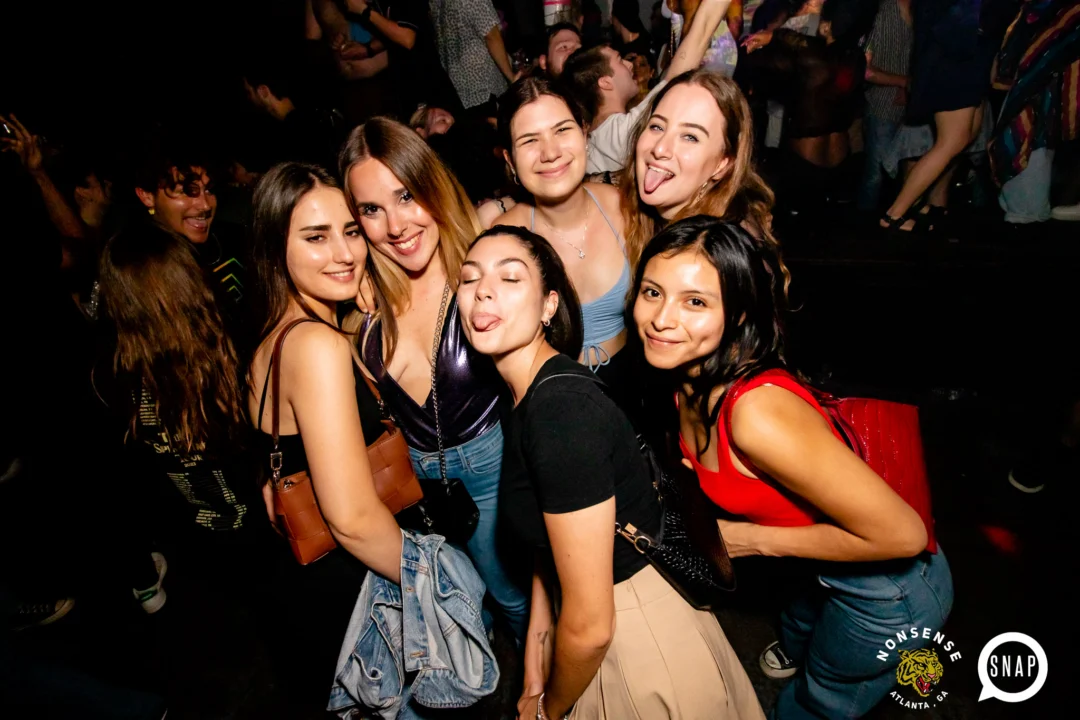 Hot Mess dance pop party - April 2023 - third Friday of every month at The Basement - Kimber is the DJ - Pics: Darcy for Oh Snap Kid