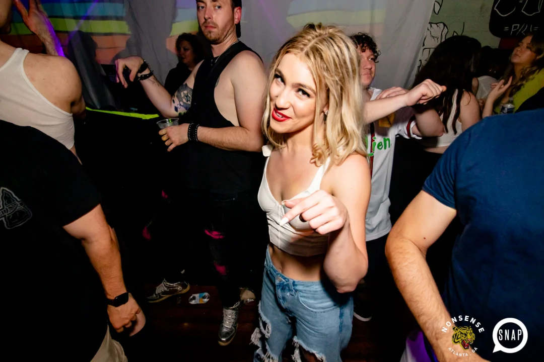 Hot Mess dance pop party - April 2023 - third Friday of every month at The Basement - Kimber is the DJ - Pics: Darcy for Oh Snap Kid
