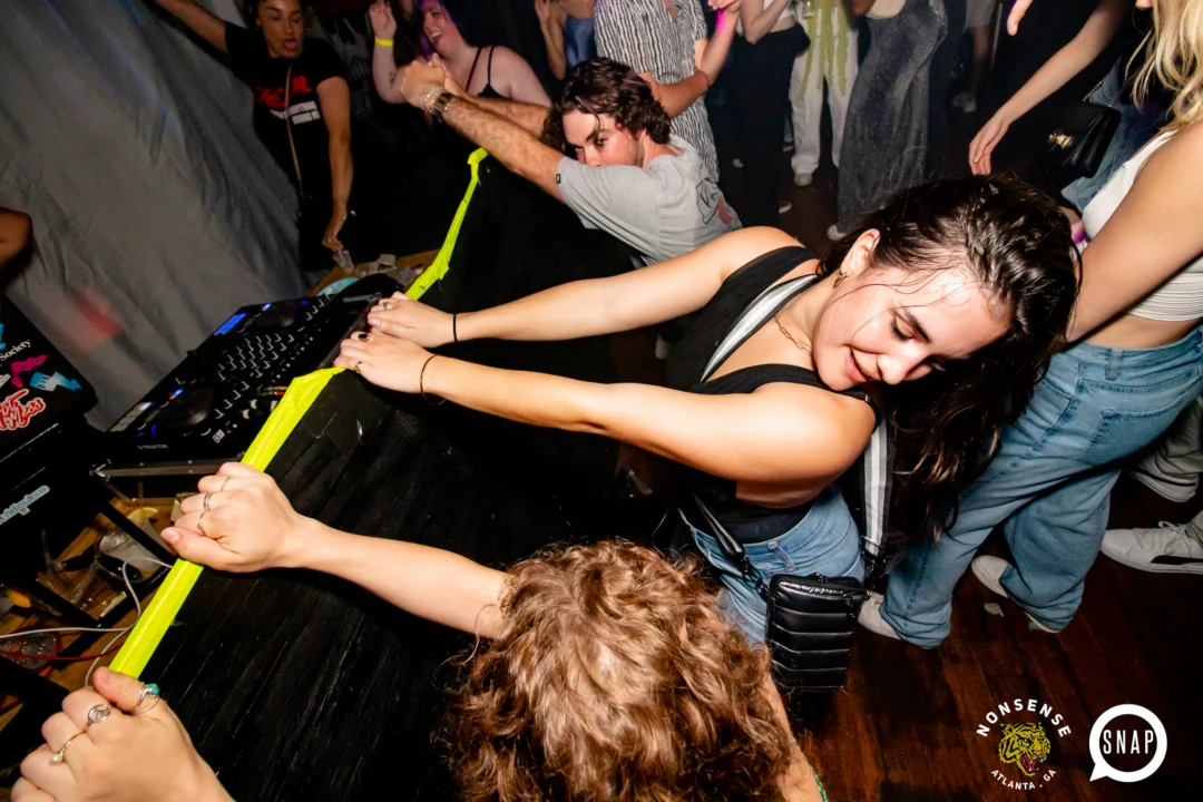 Hot Mess dance pop party - April 2023 - third Friday of every month at The Basement - Kimber is the DJ - Pics: Darcy for Oh Snap Kid