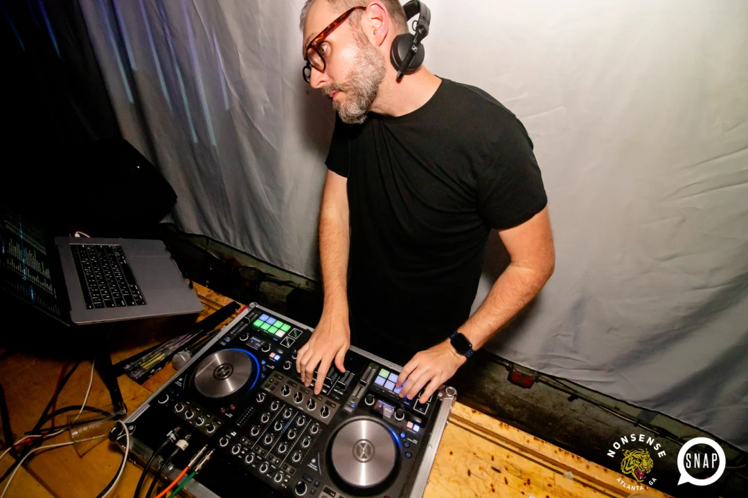 Hot Mess dance pop party - Third Friday of every month at The Basement - Kimber is the DJ - Pics: Darcy for Oh Snap Kid