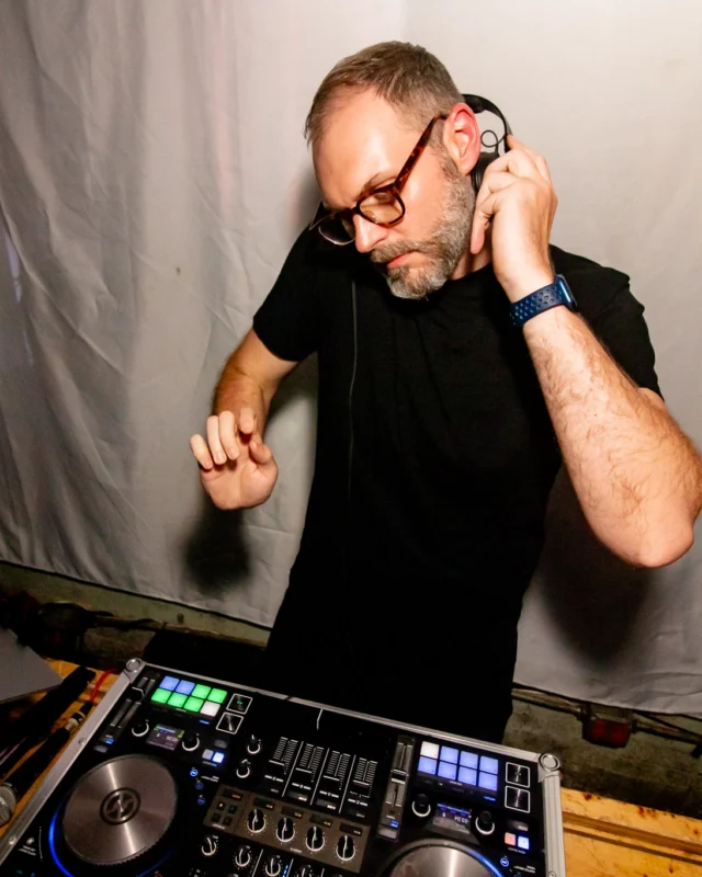 Hot Mess dance pop party - Third Friday of every month at The Basement - Kimber is the DJ - Pics: Darcy for Oh Snap Kid