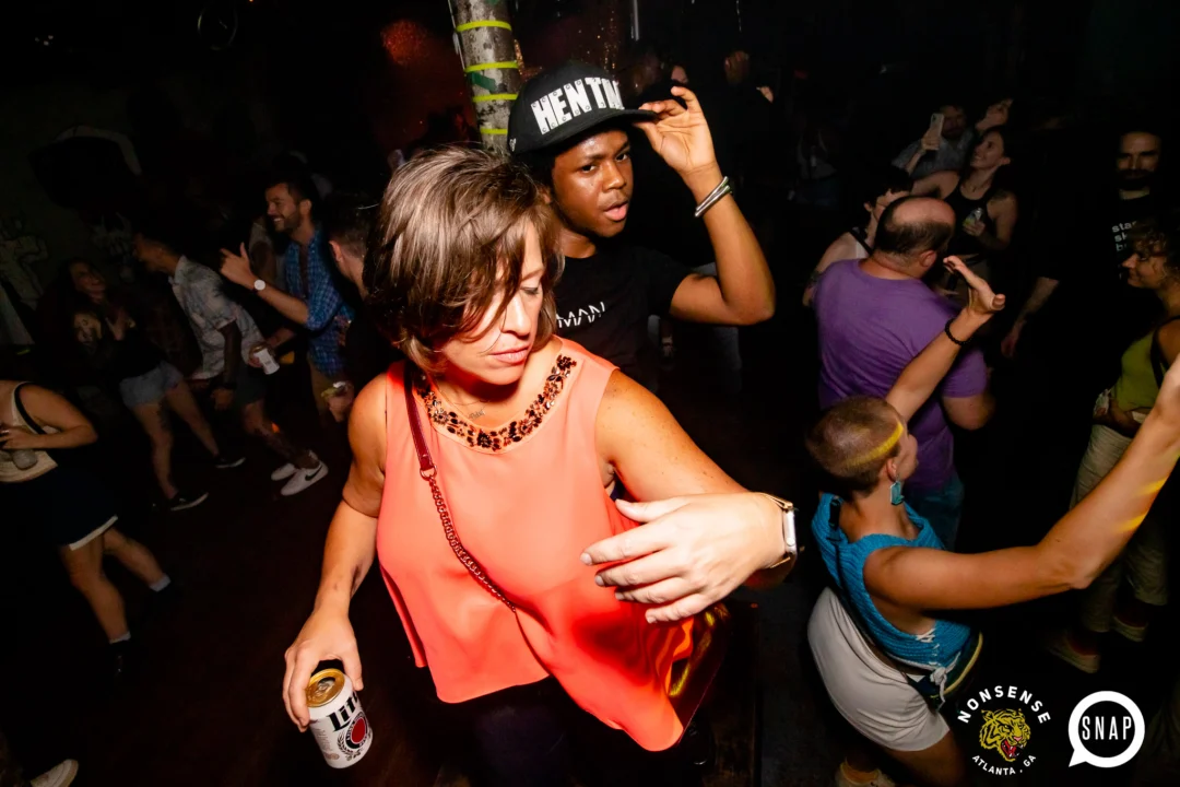 Hot Mess dance pop party - August 2023 - third Friday of every month at The Basement, Easst Atlanta - Kimber is the DJ - Pics: Darcy for Oh Snap Kid