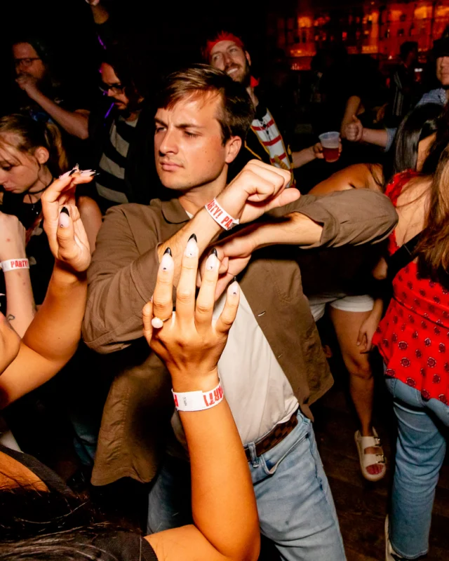 Indie Sleaze - August 2023 - second Saturday of every month at Ammazza - DJs: Kimber & Fuller - Pics: Darcy for Oh Snap Kid