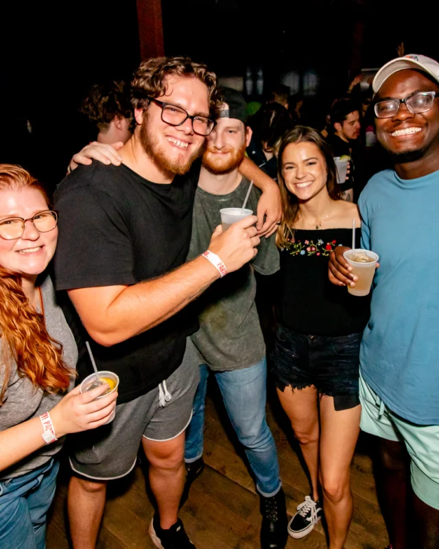 Indie Sleaze - August 2023 - second Saturday of every month at Ammazza - DJs: Kimber & Fuller - Pics: Darcy for Oh Snap Kid