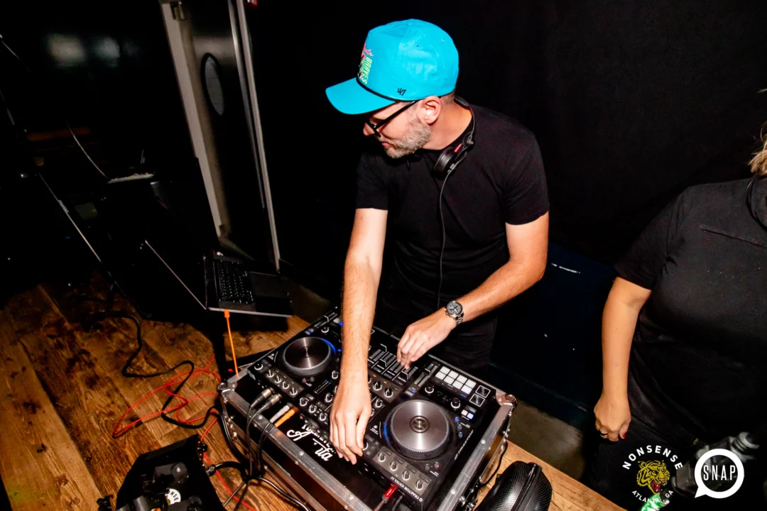 Indie Sleaze - September 2023 - DJs: Kimber & Fuller - Pics: Darcy for Oh Snap Kid