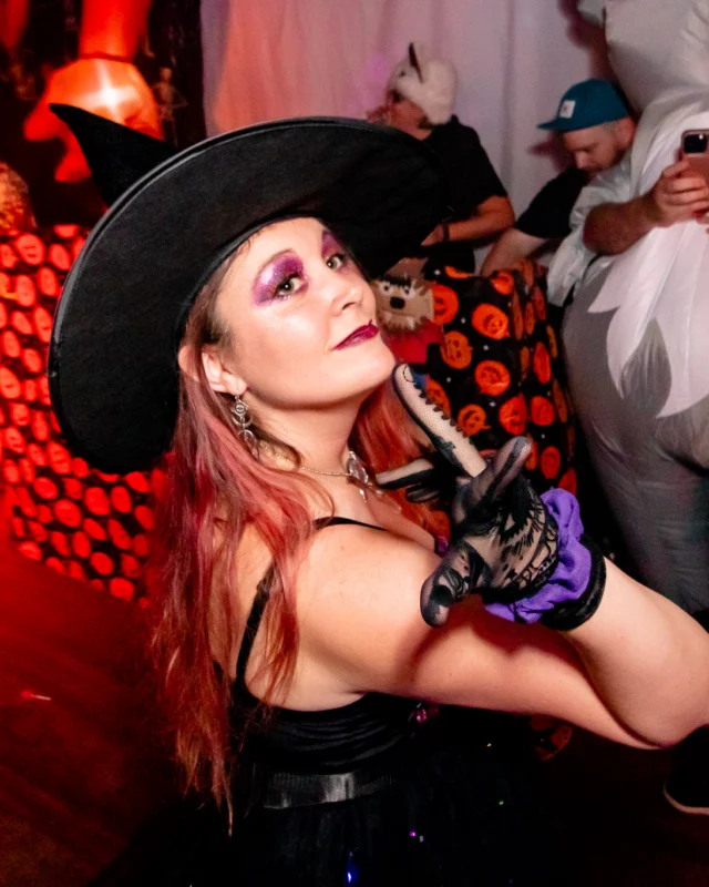 Hot Mess Halloween 2023 - The Basement, East Atlanta - 📸: @hellacurious