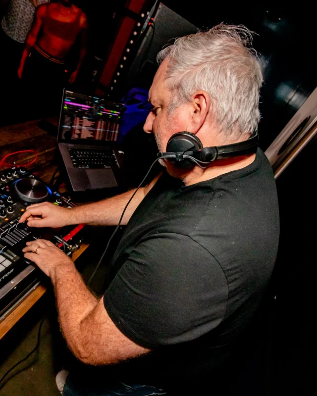 The final Indie Sleaze at Ammazza - December 2023 - Kimber was the DJ - Pics: @hellacurious for Oh Snap Kid