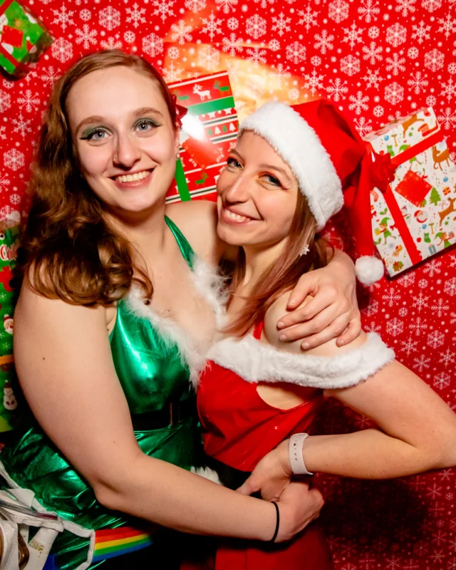 Nonsense Holiday Party 2023 - Kimber was the DJ - Pics: @hellacurious for Oh Snap Kid