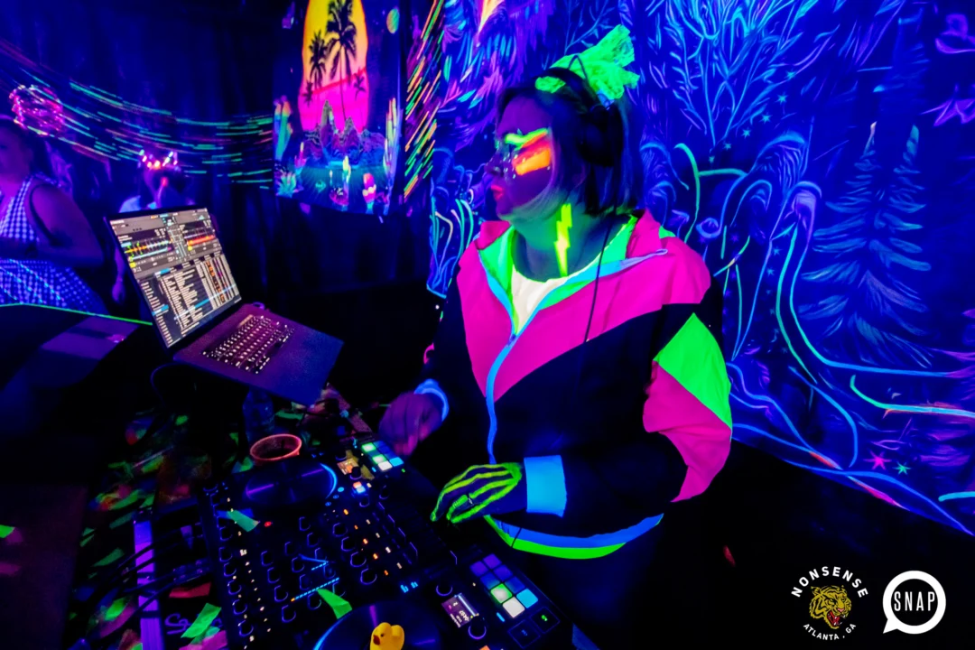 Heyday Glow - January 2024 - Atlanta's 80s Dance Party - Kimber was the DJ - Pics: @hellacurious for Oh Snap Kid