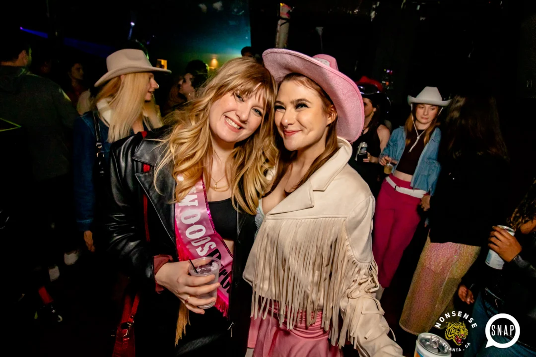 Hot Mess dance pop party - January 2024 - Kimber is the DJ - Pics: @hellacurious for Oh Snap Kid