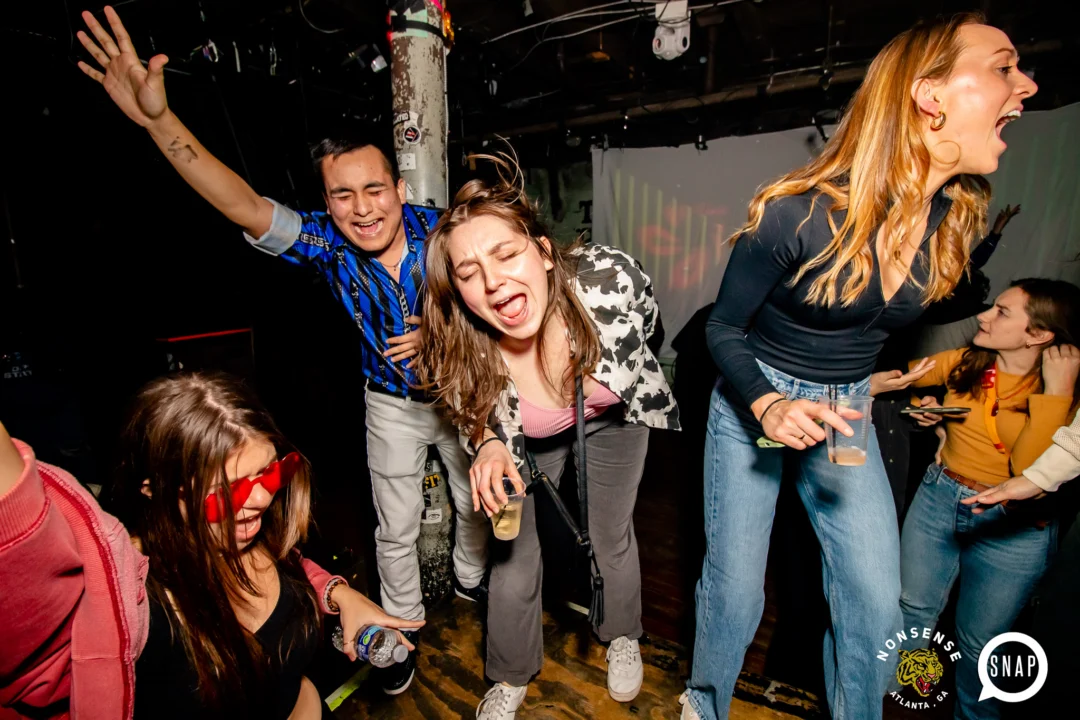 Hot Mess dance pop party - January 2024 - Kimber is the DJ - Pics: @hellacurious for Oh Snap Kid