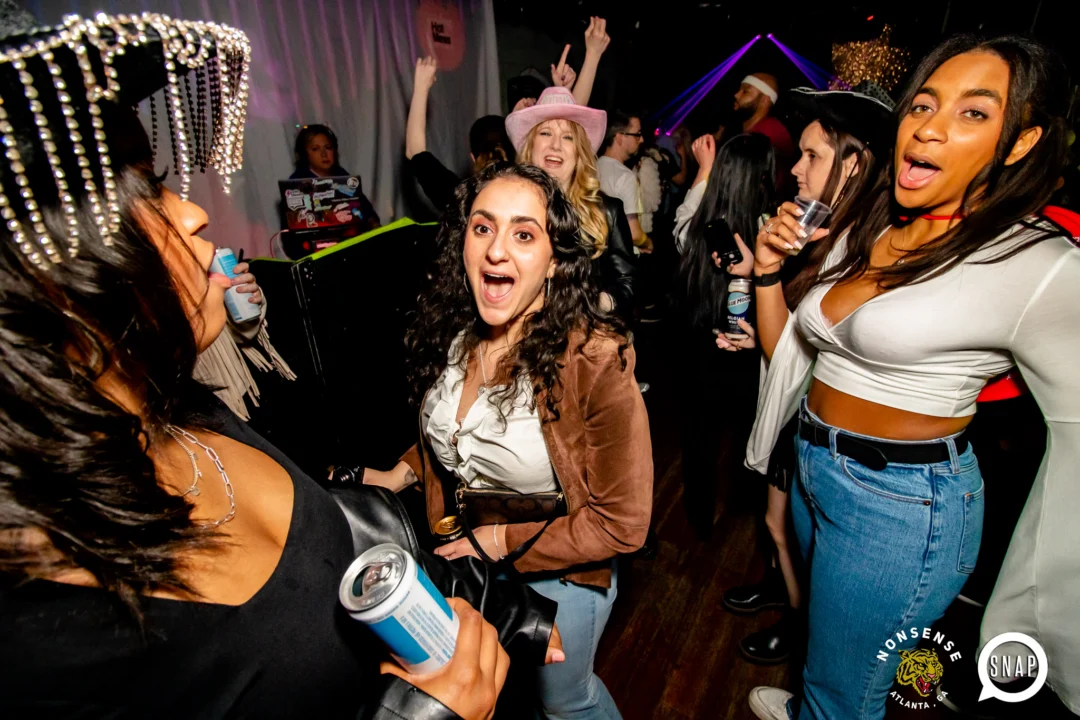 Hot Mess dance pop party - January 2024 - Kimber is the DJ - Pics: @hellacurious for Oh Snap Kid