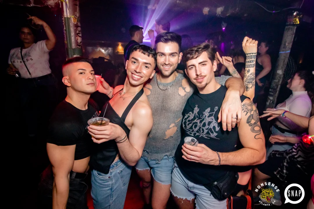 Hot Mess 📸: @nonsenseatl