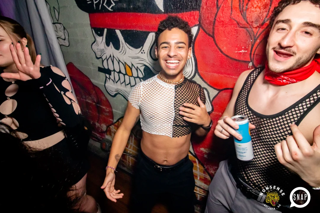 Hot Mess 📸: @nonsenseatl