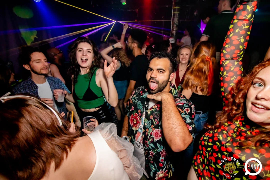 Hot Mess 📸: @nonsenseatl