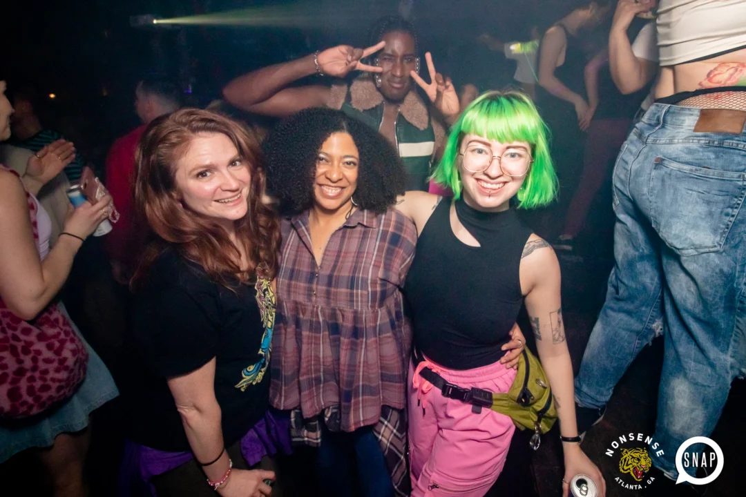 Hot Mess 📸: @nonsenseatl