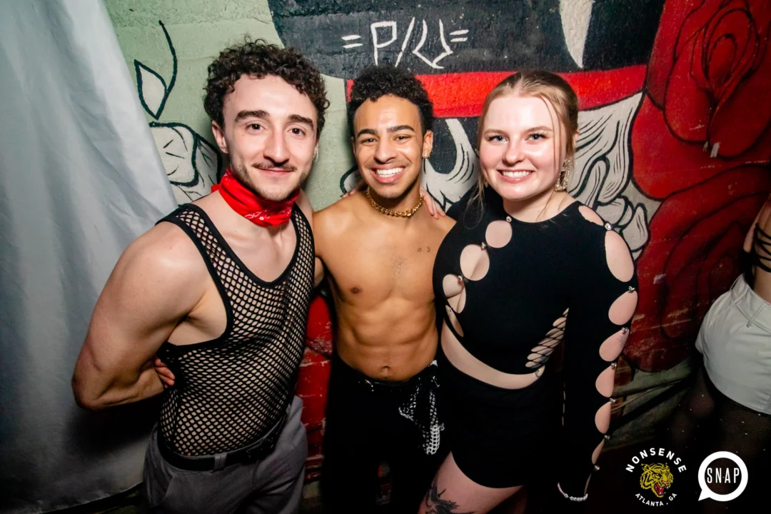 Hot Mess 📸: @nonsenseatl