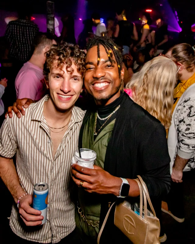 Hot Mess 📸: @nonsenseatl