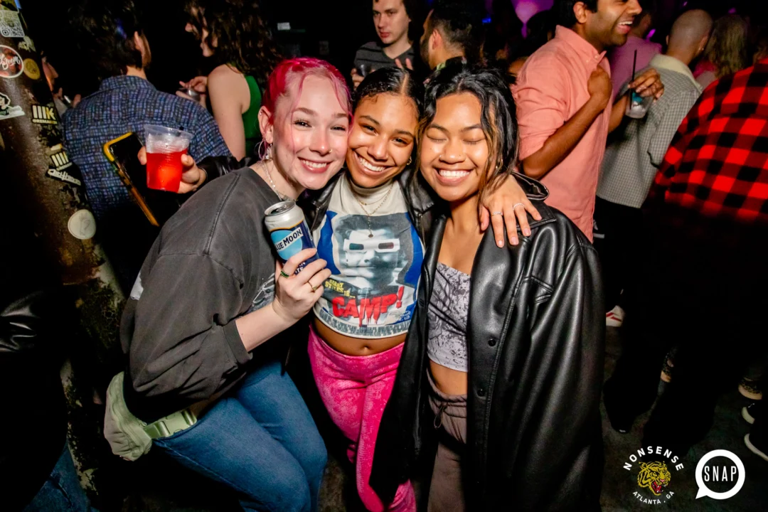 Hot Mess 📸: @nonsenseatl