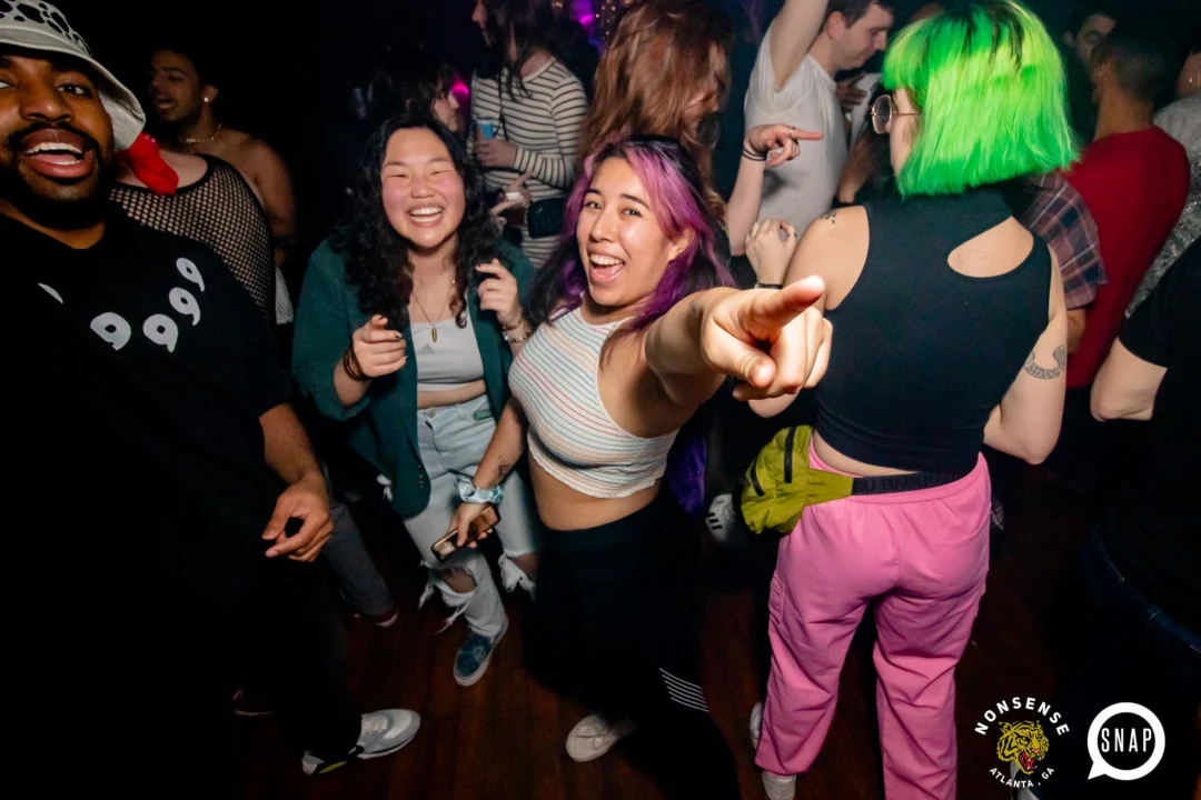 Hot Mess 📸: @nonsenseatl
