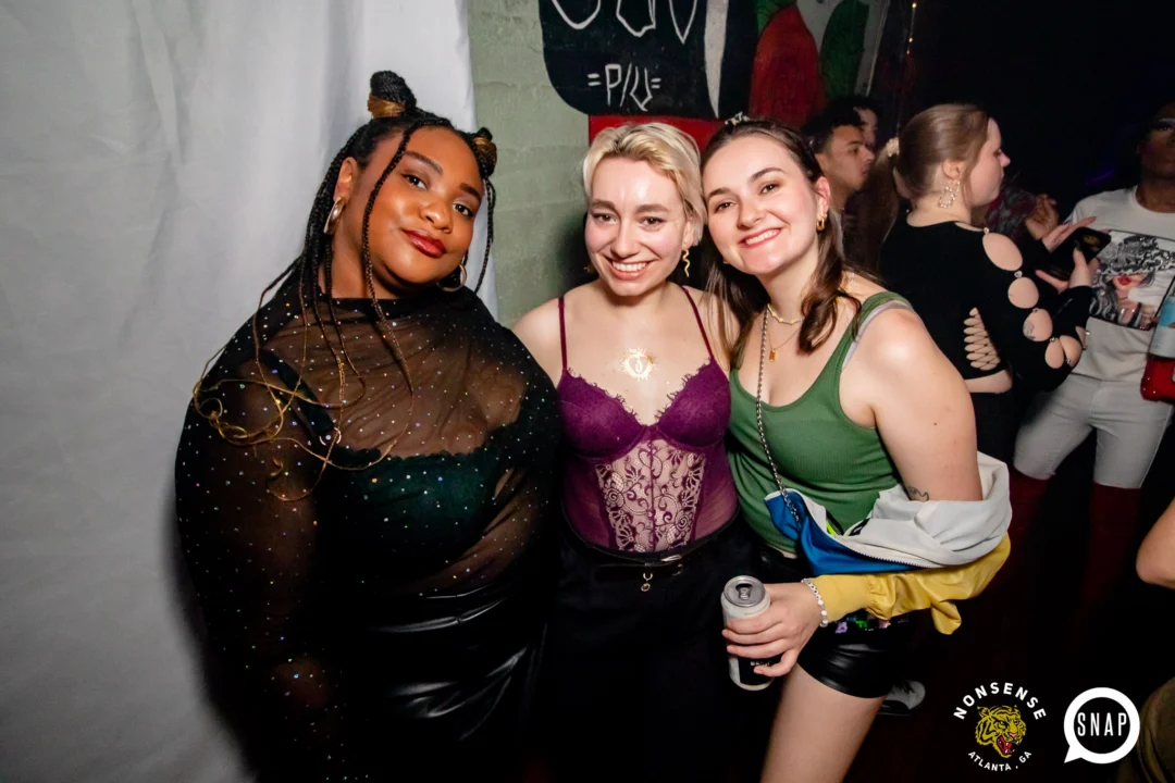 Hot Mess 📸: @nonsenseatl