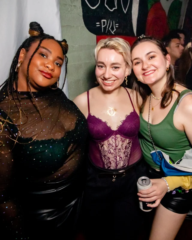 Hot Mess 📸: @nonsenseatl