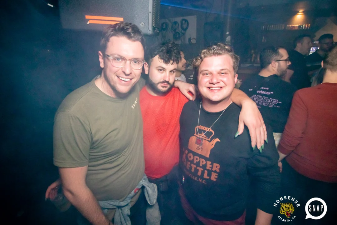 Hot Mess 📸: @nonsenseatl