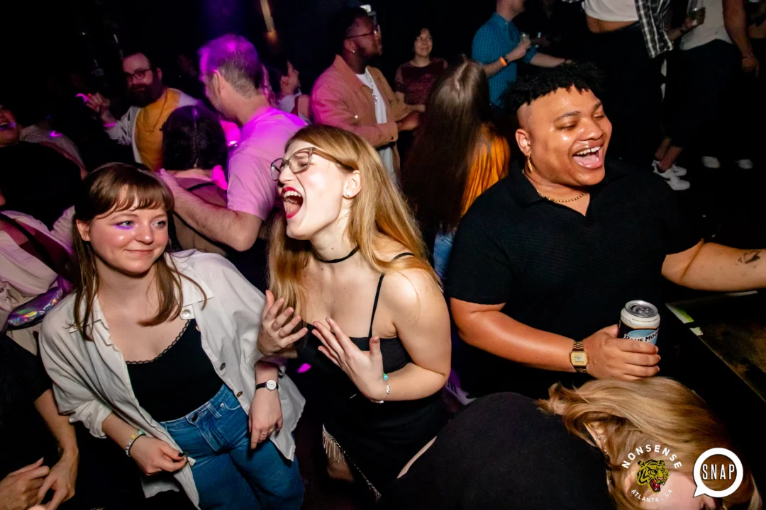 Hot Mess 📸: @nonsenseatl