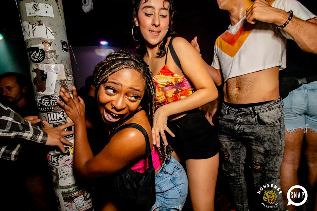 Hot Mess 📸: @nonsenseatl