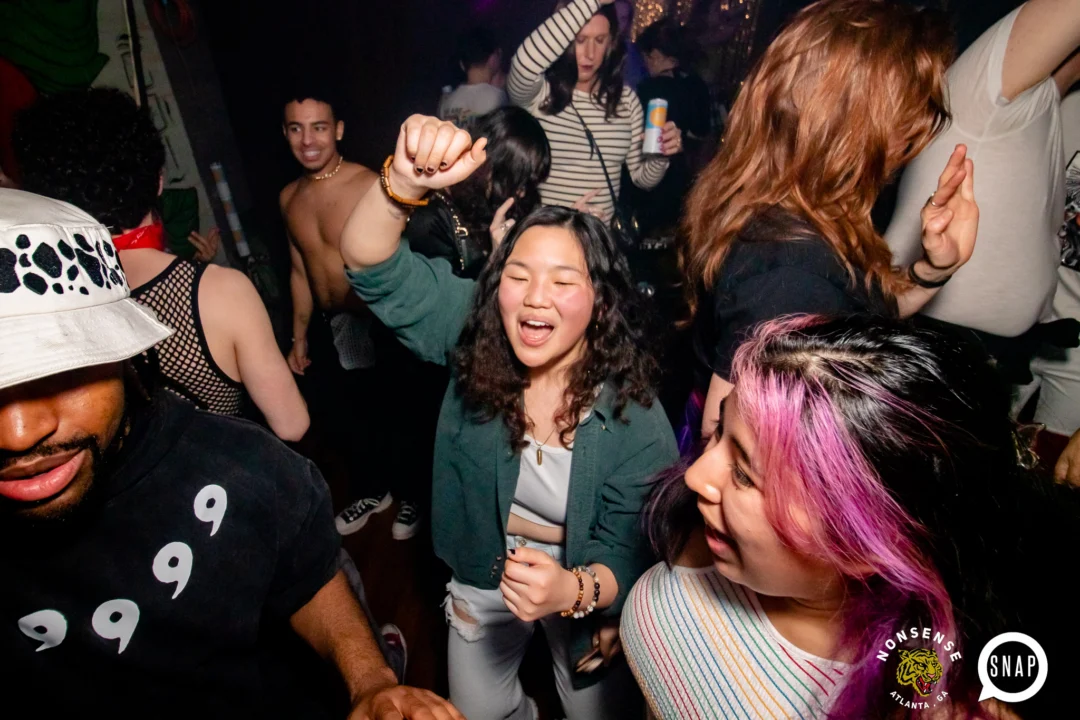 Hot Mess 📸: @nonsenseatl