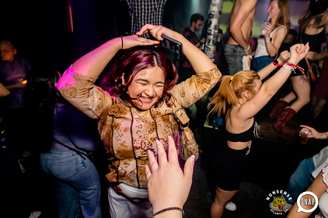 Hot Mess 📸: @nonsenseatl
