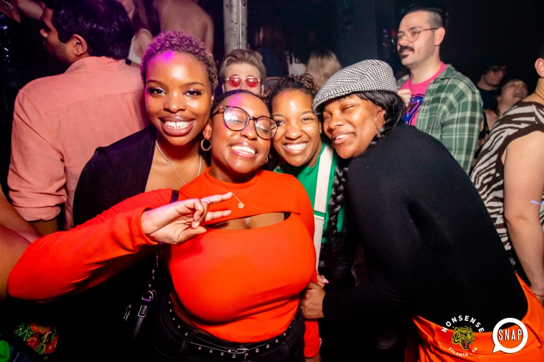 Hot Mess 📸: @nonsenseatl
