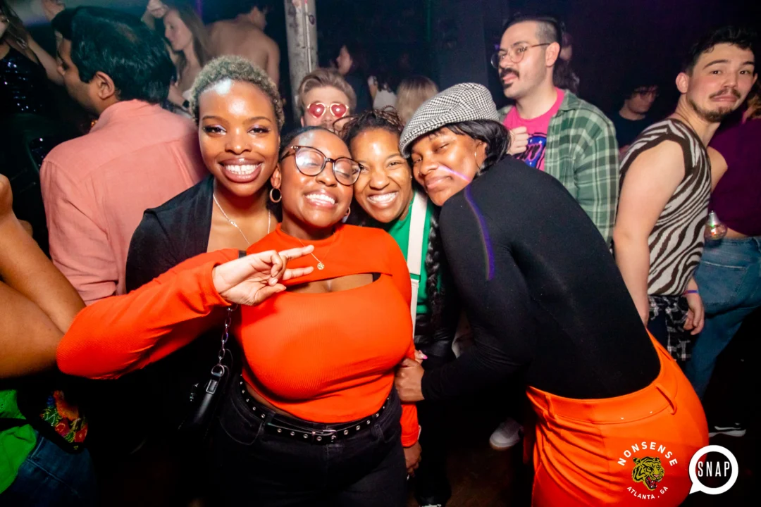 Hot Mess 📸: @nonsenseatl