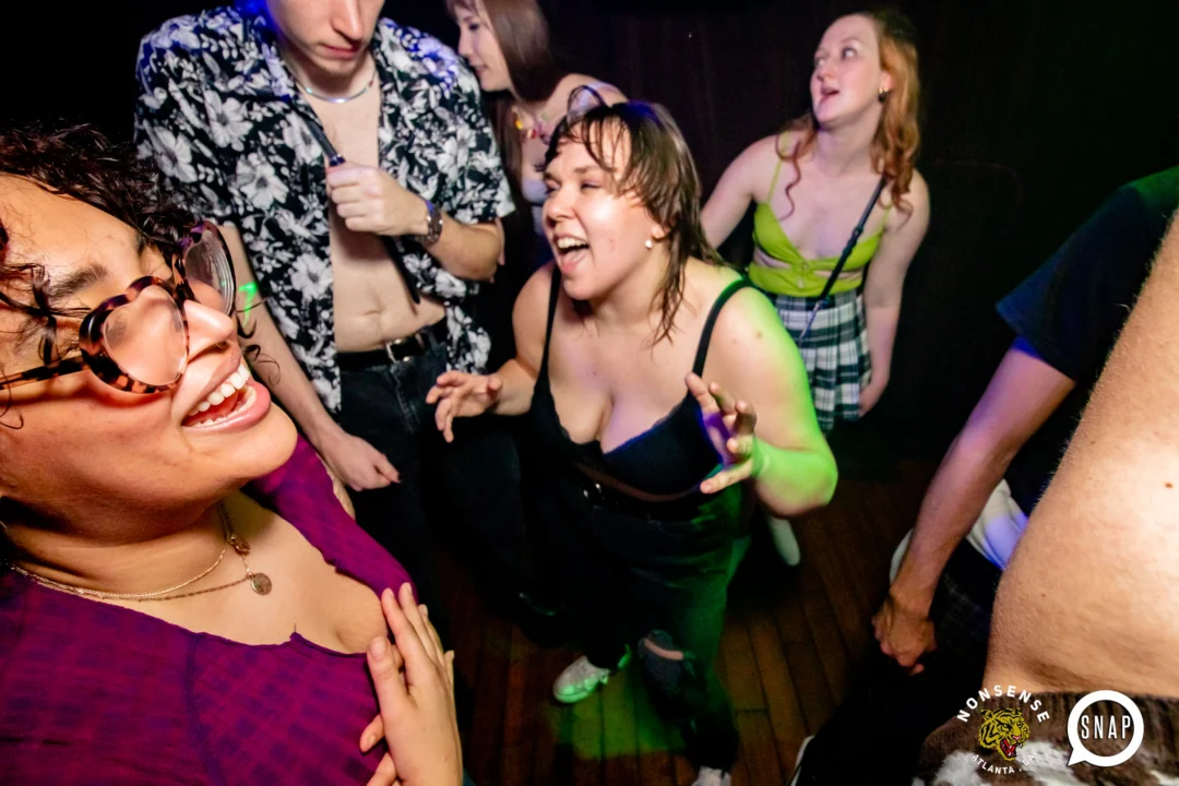 Hot Mess 📸: @nonsenseatl