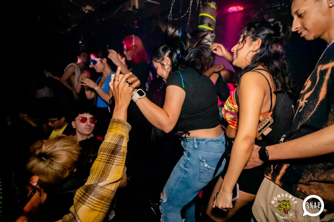 Hot Mess 📸: @nonsenseatl