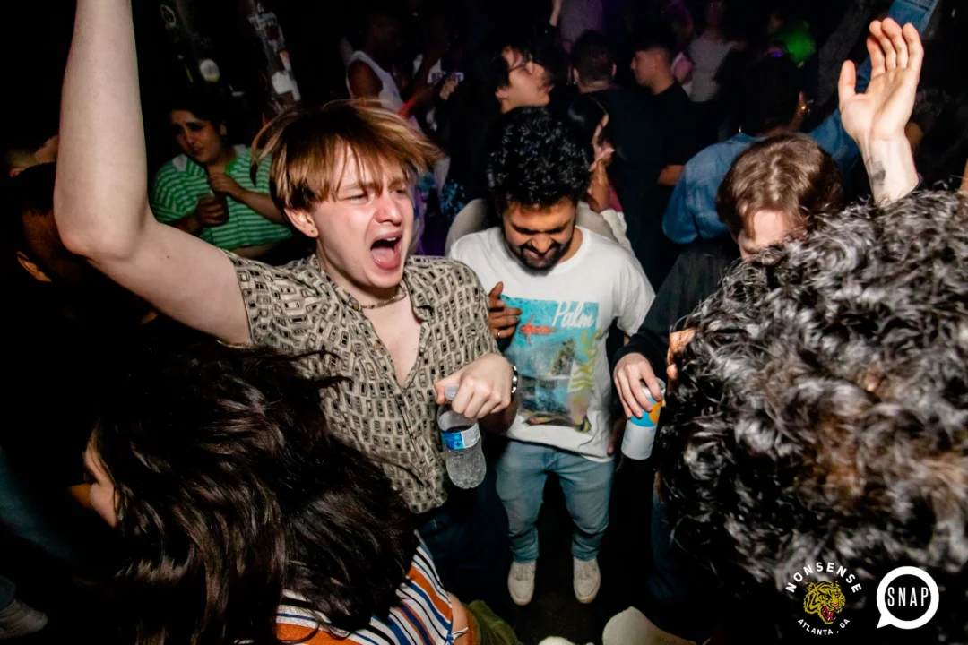Hot Mess 📸: @nonsenseatl