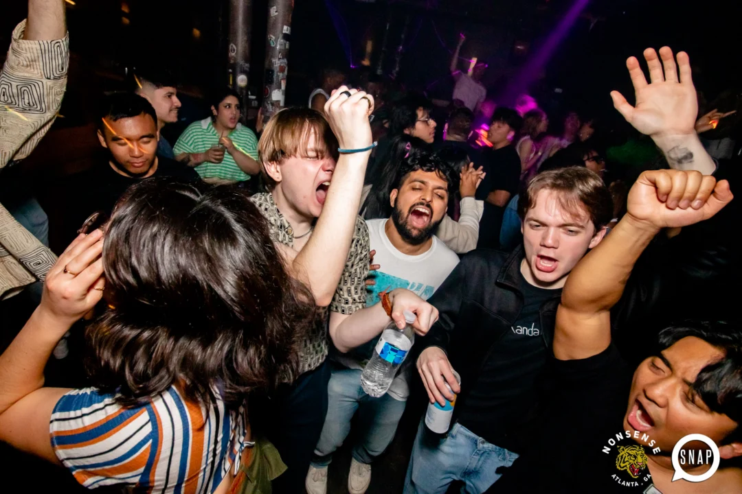 Hot Mess 📸: @nonsenseatl