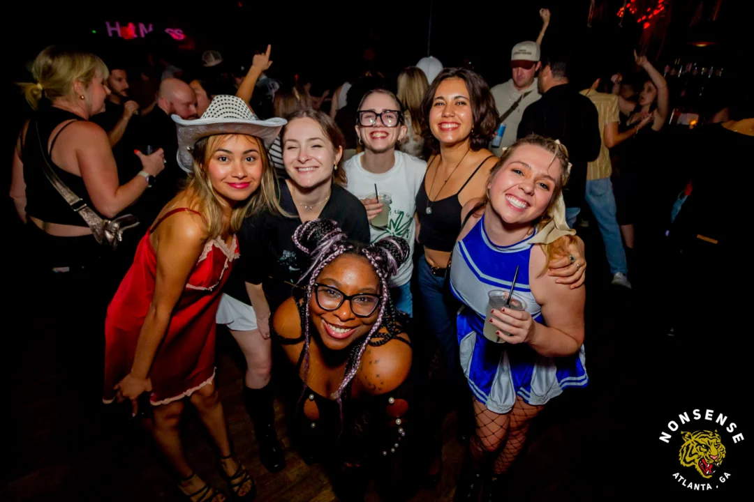 Hot Mess dance pop party - November 2025 - Skalaka was the DJ - Photo by @hellacurious