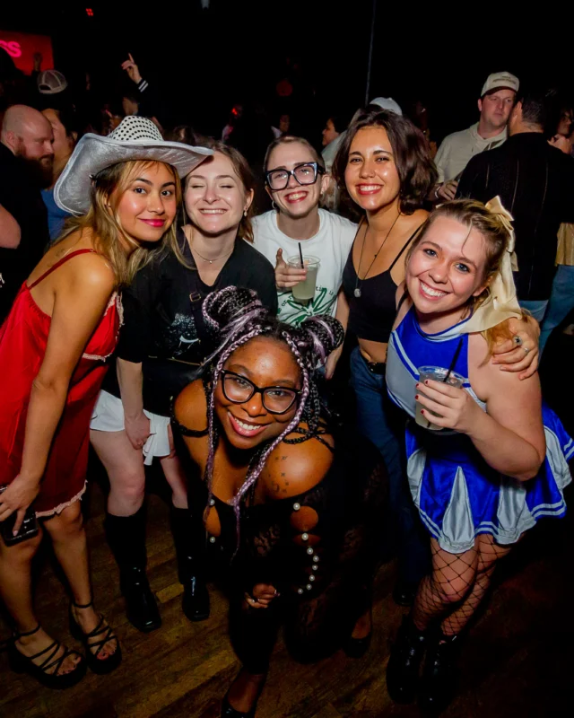 Hot Mess dance pop party - November 2025 - Skalaka was the DJ - Photo by @hellacurious