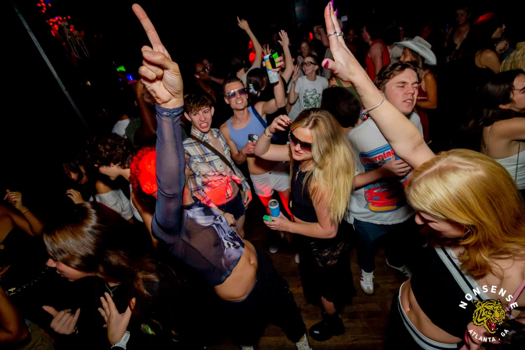 Hot Mess dance pop party - November 2025 - Skalaka was the DJ - Photo by @hellacurious