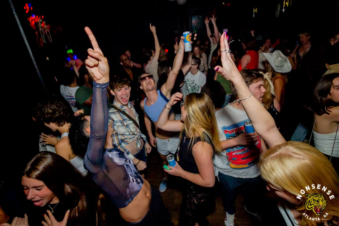 Hot Mess dance pop party - November 2025 - Skalaka was the DJ - Photo by @hellacurious