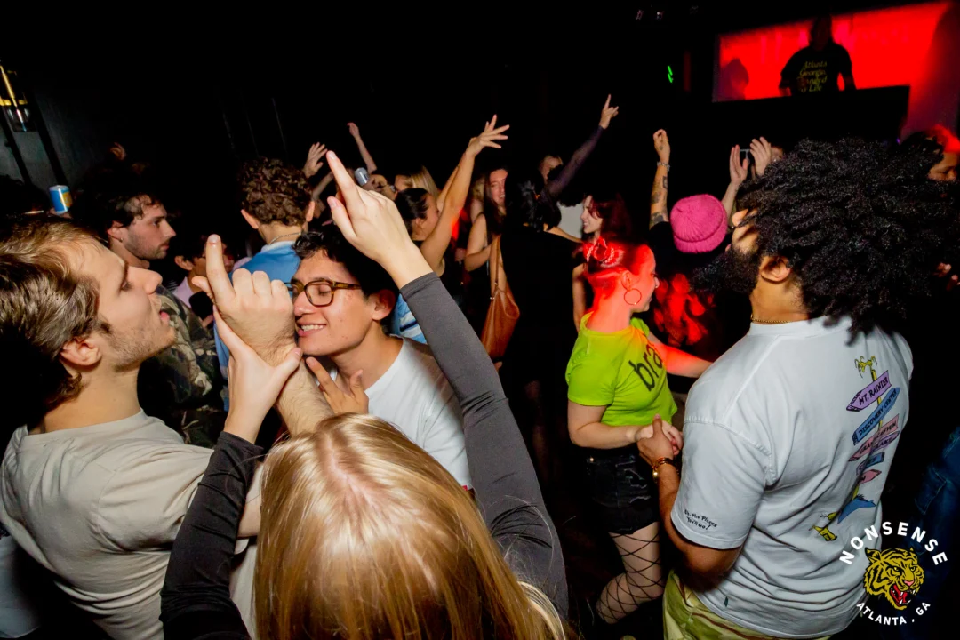 Hot Mess dance pop party - November 2025 - Skalaka was the DJ - Photo by @hellacurious