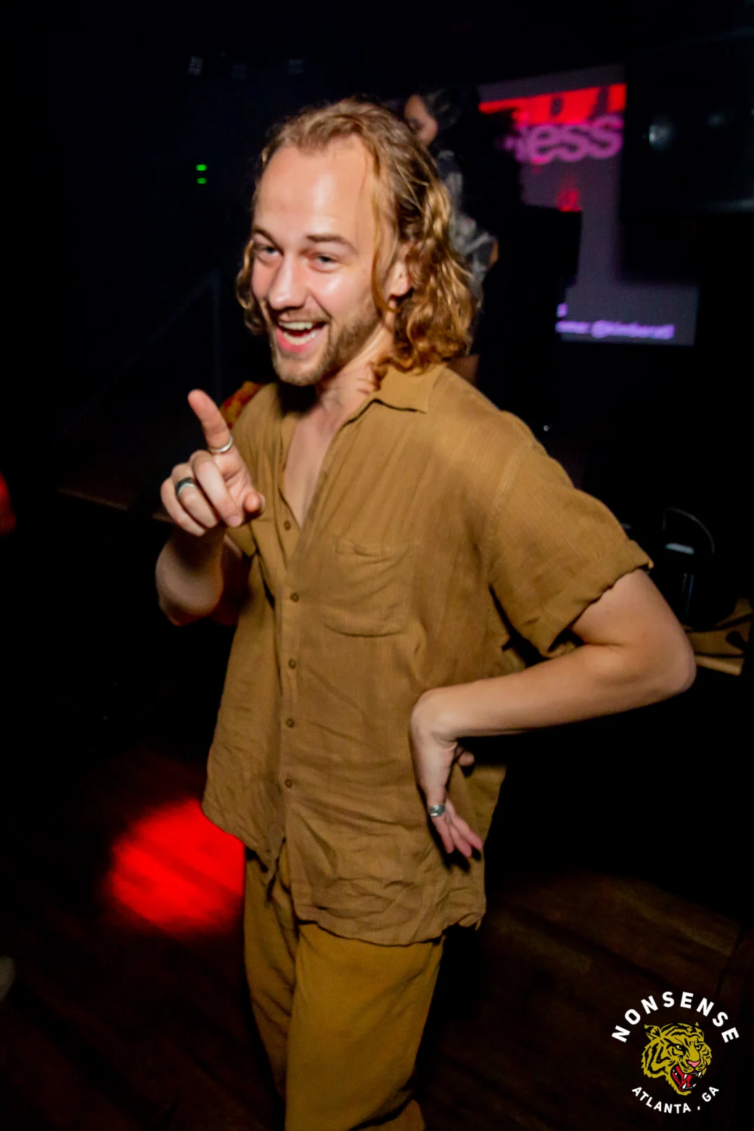 Hot Mess dance pop party - November 2025 - Skalaka was the DJ - Photo by @hellacurious